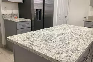 974 Derbyshire Dr, Kissimmee, FL 34758 - Photo 5