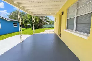 2007 9th St NE, Winter Haven, FL 33881 - Photo 9
