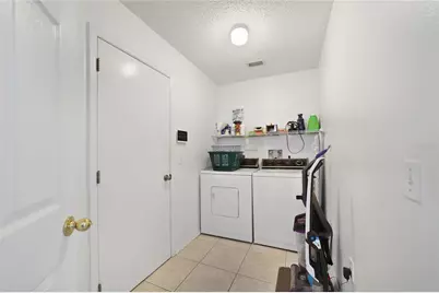 2382 Queenswood Circle, Kissimmee, FL 34743 - Photo 17