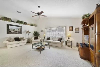 2382 Queenswood Circle, Kissimmee, FL 34743 - Photo 9