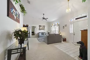 2382 Queenswood Cir, Kissimmee, FL 34743 - Photo 3