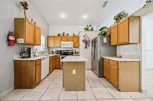 2948 Pembridge St, Kissimmee, FL 34747 - Photo 7