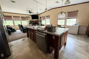 21520 SE 147th Ln, Umatilla, FL 32784 - Photo 15