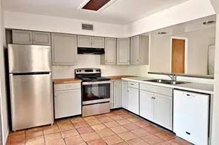5329 Blue Grass St, Orlando, FL 32810 - Photo 9