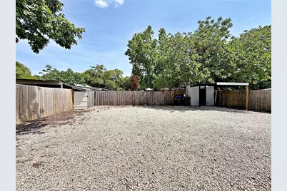 5329 Blue Grass Street, Orlando, FL 32810 - Photo 15