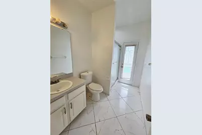 10 Nevada Loop Road, Davenport, FL 33897 - Photo 19