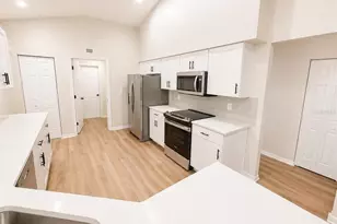 17440 SE 112th Ave, Summerfield, FL 34491 - Photo 3