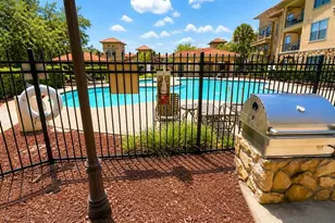 907 Charo Pkwy, Davenport, FL 33897 - Photo 15