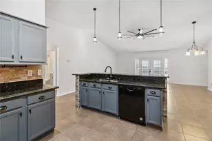 402 Rio Grande Ct, Poinciana, FL 34759 - Photo 7