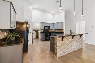 402 Rio Grande Ct, Poinciana, FL 34759 - Photo 5