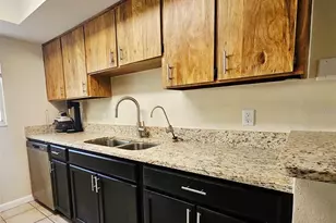 14468 Reuter Strasse Cir, Tampa, FL 33613 - Photo 9