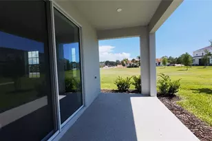 12335 Amber Crk Cir, Lakewood Ranch, FL 34211 - Photo 13