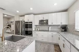 1185 Augustus Dr, Davenport, FL 33896 - Photo 21