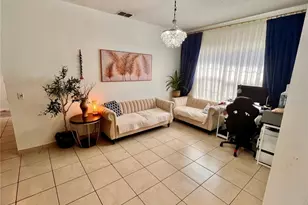 577 Maricopa Dr, Kissimmee, FL 34758 - Photo 3