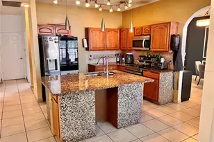 577 Maricopa Dr, Kissimmee, FL 34758 - Photo 13