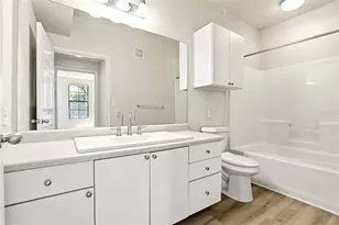 911 N Orange Ave, Orlando, FL 32801 - Photo 23