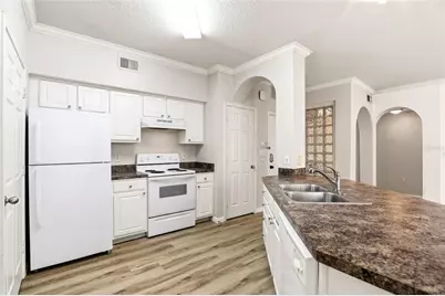 911 N Orange Avenue #321, Orlando, FL 32801 - Photo 11