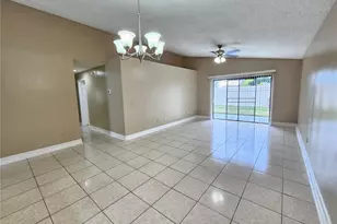 1024 Whalebone Bay Dr, Kissimmee, FL 34741 - Photo 5