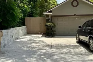 23737 Lake Ave, Sorrento, FL 32776 - Photo 9