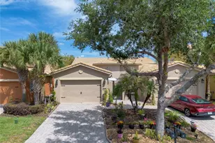2459 Palm Tree Dr, Kissimmee, FL 34759 - Photo 1