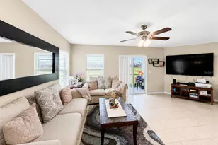 4719 Blue Diamond St, Kissimmee, FL 34746 - Photo 5