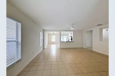 4692 Ross Lanier Lane, Kissimmee, FL 34758 - Photo 11