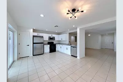 4692 Ross Lanier Lane, Kissimmee, FL 34758 - Photo 13