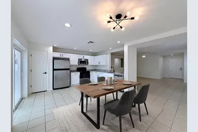 4692 Ross Lanier Lane, Kissimmee, FL 34758 - Photo 3