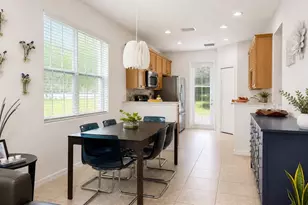 7996 Edgewood Forest Dr, Orlando, FL 32827 - Photo 3