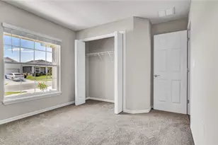 1005 Mountain Flower Ln, Davenport, FL 33837 - Photo 9