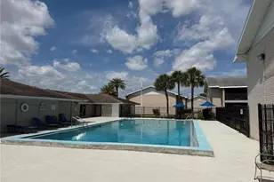 843 Sky Lake Cir, Orlando, FL 32809 - Photo 5