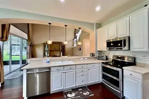 1565 The Oaks Blvd, Kissimmee, FL 34746 - Photo 9