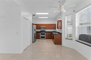 617 Lakescape Ct, Orlando, FL 32828 - Photo 13