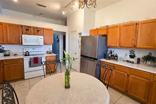 2003 Tiptree Cir, Orlando, FL 32837 - Photo 15