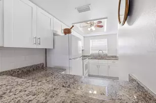 404 E Orlando Ave, Ocoee, FL 34761 - Photo 7