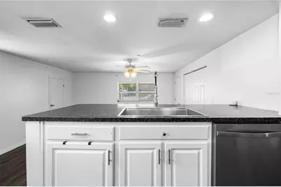 117 W Strickland Street, Plant City, FL 33563 - Photo 11