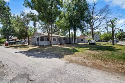 117 W Strickland Street, Plant City, FL 33563 - Photo 3
