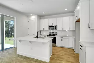 1010 Cloud Ridge Ct, Mount Dora, FL 32757 - Photo 5