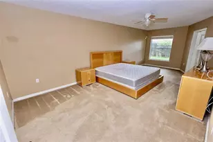 818 Carrousel Ln, Kissimmee, FL 34759 - Photo 3