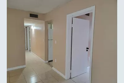 728 Ridenhour Circle #728, Orlando, FL 32809 - Photo 7