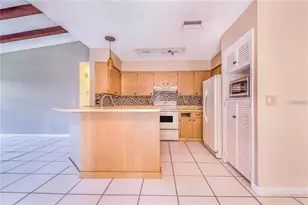 733 Mikasuki Dr, Lakeland, FL 33813 - Photo 3