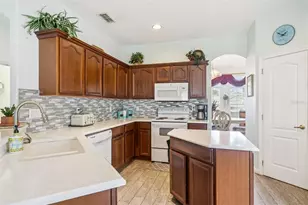 15513 Markham Dr, Clermont, FL 34714 - Photo 19