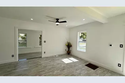 701 New York Avenue, Saint Cloud, FL 34769 - Photo 9