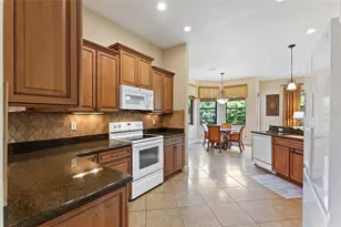807 Bella Viana Rd, Kissimmee, FL 34759 - Photo 11