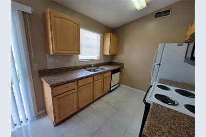 21 Louisiana Avenue, Saint Cloud, FL 34769 - Photo 7