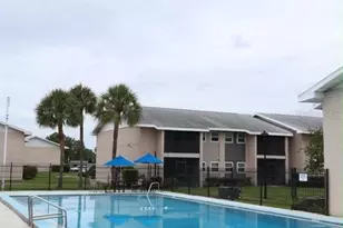 827 Sky Lake Cir, Orlando, FL 32809 - Photo 17