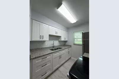 843 Sky Lake Circle #B, Orlando, FL 32809 - Photo 5