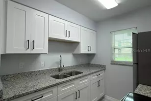 843 Sky Lake Cir, Orlando, FL 32809 - Photo 5