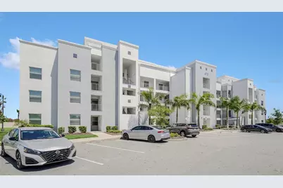 4721 Clock Tower Drive #304, Kissimmee, FL 34746 - Photo 1