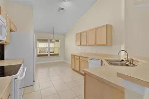 2546 Crown Ridge Cir, Kissimmee, FL 34744 - Photo 31